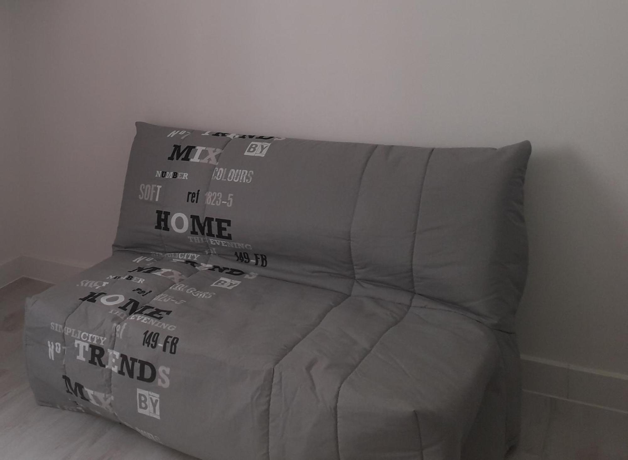 Joli Studio En Centre Ville Нарбон Екстериор снимка